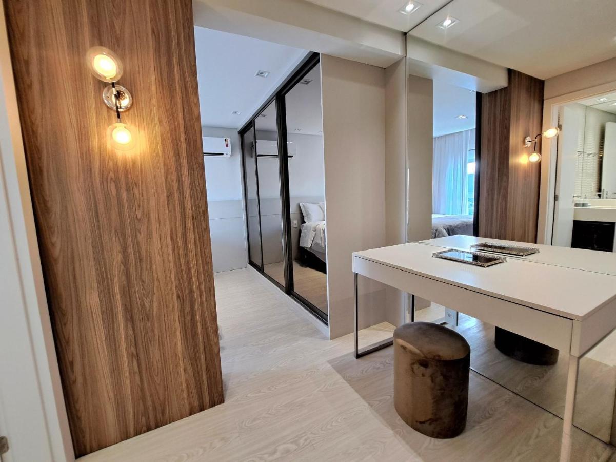 Encantador! 3 Suites, Vista, Finamente Mobiliado Apartamento