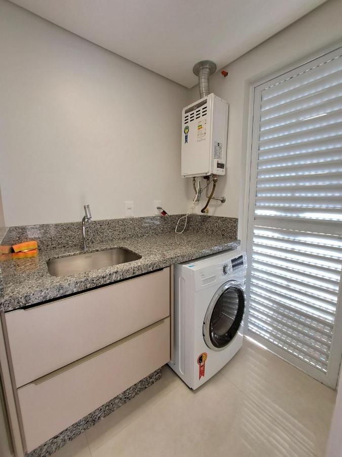 Apartamento Encantador! 3 Suites, Vista, Finamente Mobiliado Balneário Camboriú