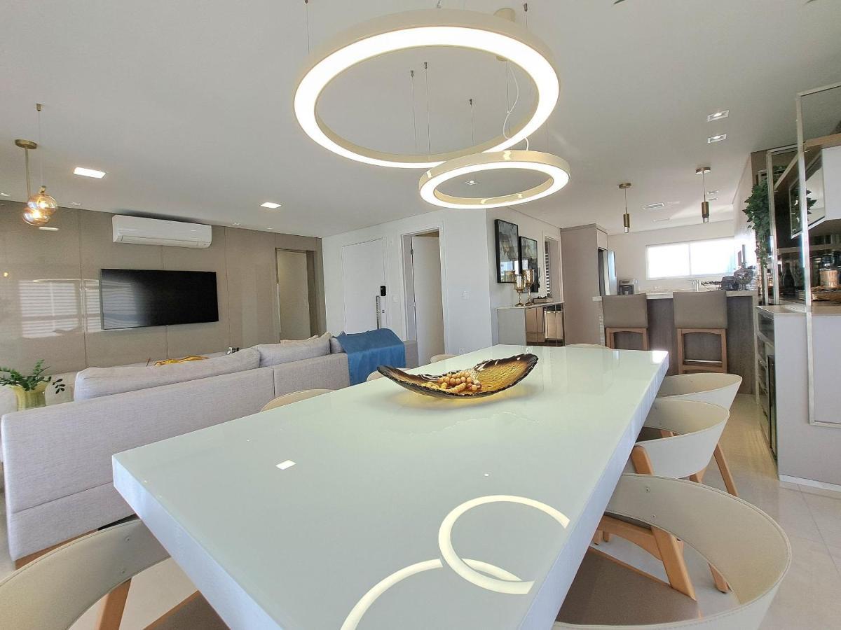 Apartamento Encantador! 3 Suites, Vista, Finamente Mobiliado