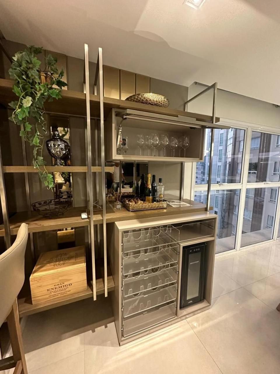 Encantador! 3 Suites, Vista, Finamente Mobiliado * Balneario Camboriu